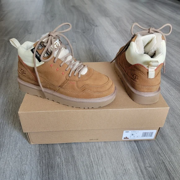 UGGHighland Hi GTXWaterproof Sneakers